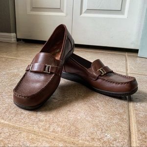 Walking Cradles loafers